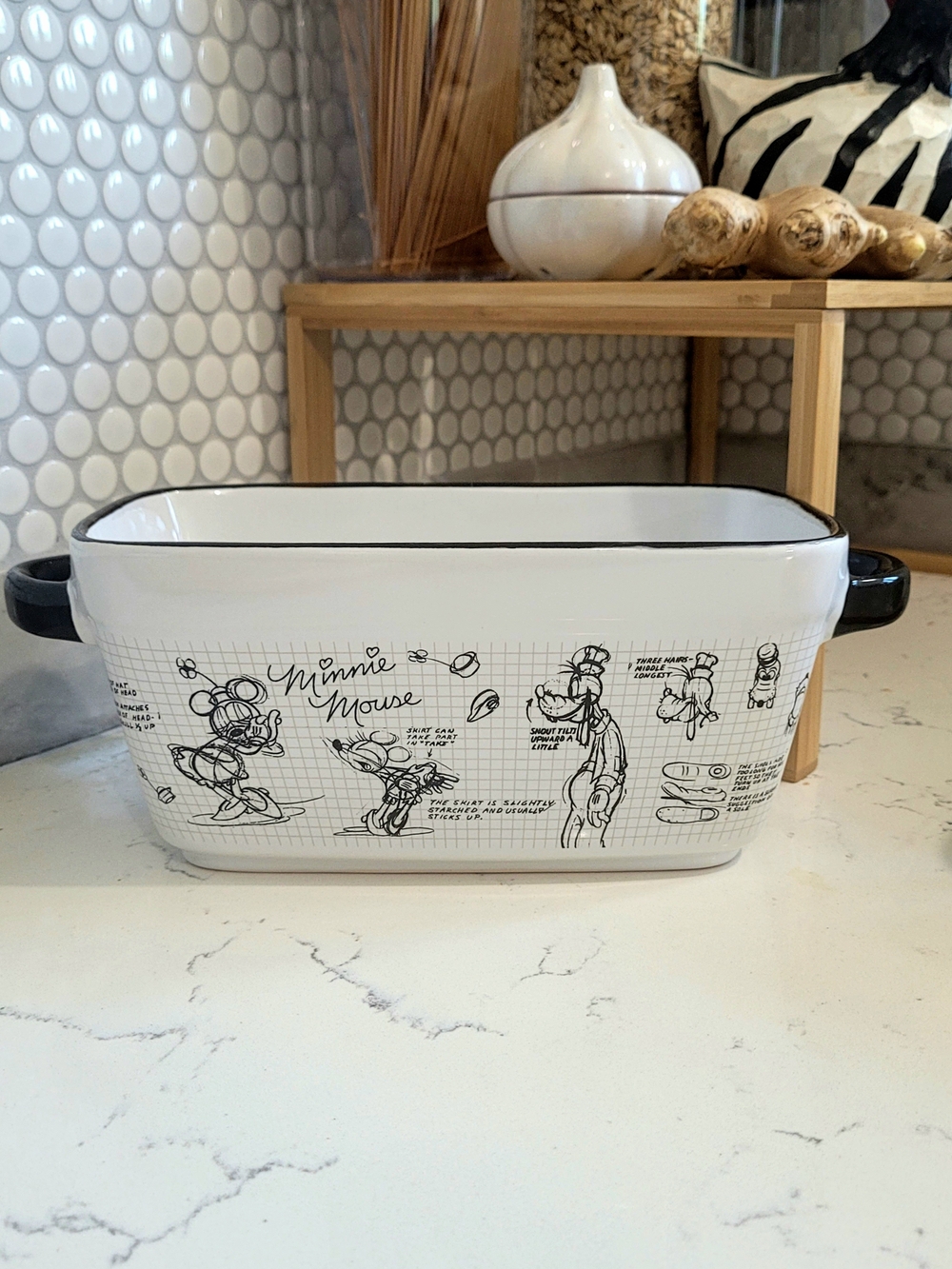 Disney Minnie Mouse Black and White Ceramic Baking Dish